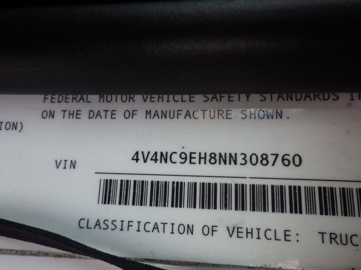 2022-volvo-vnl-860-image-25