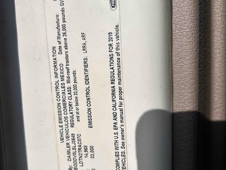 2020-freightliner-cascadia-single-axle-road-tractor-image-30