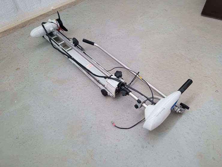 motorguide-saltwater-sw-hb-trolling-motor-image-2