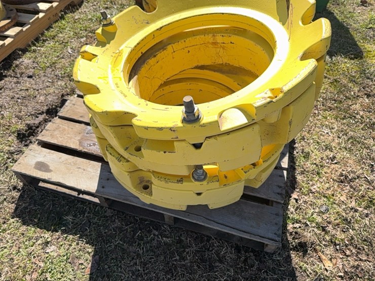 two-sets-of-205/72-kg-weights-buying-it-by-the-set-two-times-the-money-￼-image-3