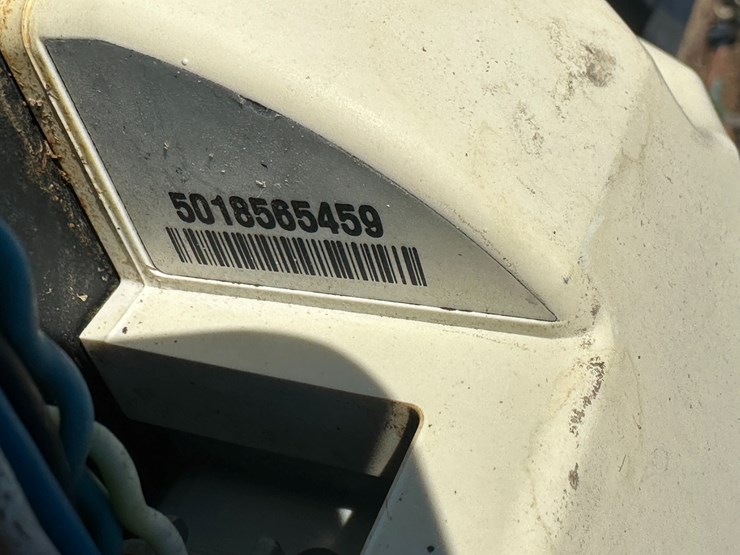 #35797-•-2011-case-7120-combine-image-79