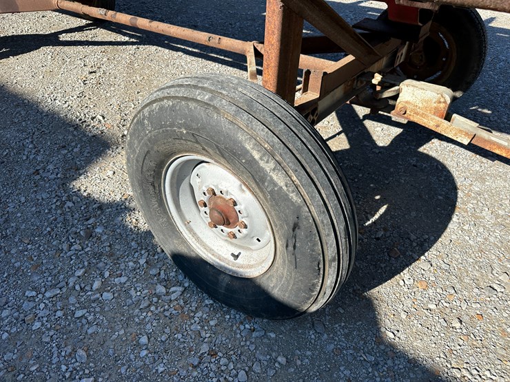 #35811-•-22'-header-wagon-image-10