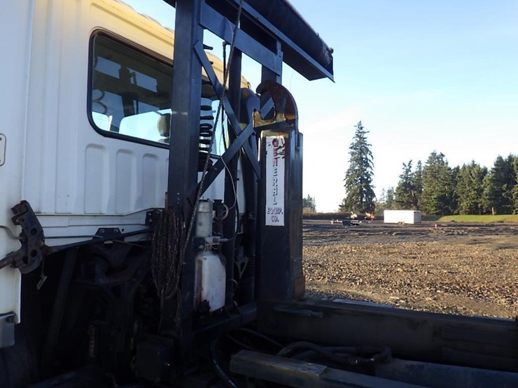 2000-mitsubishi-12'-s/a-hook-truck-image-14