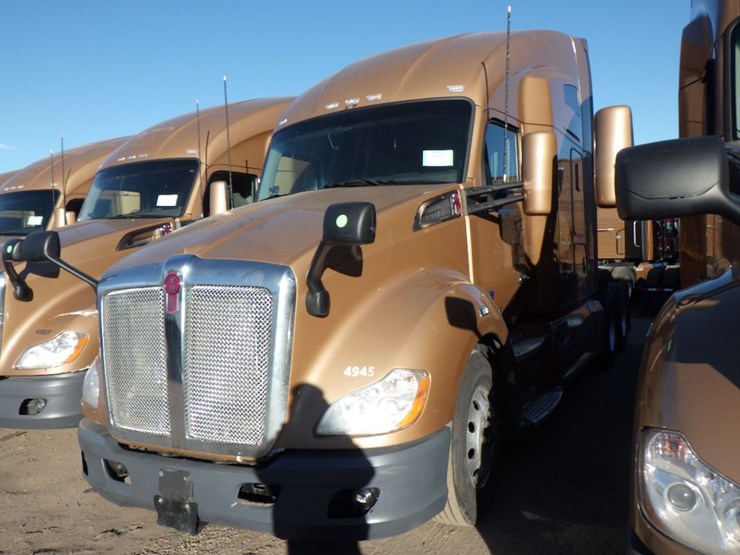 2022-kenworth-t680-image-1