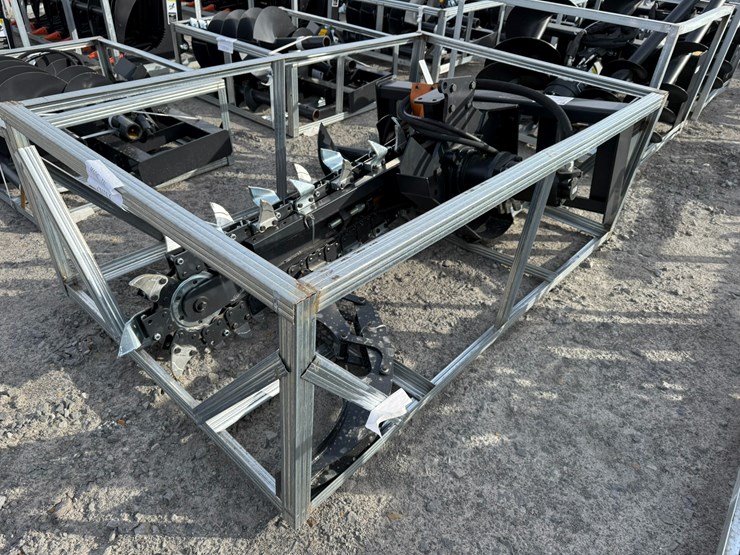 #2069-•-unused-jct-6'-skid-steer-trencherinv#-35995-image-3