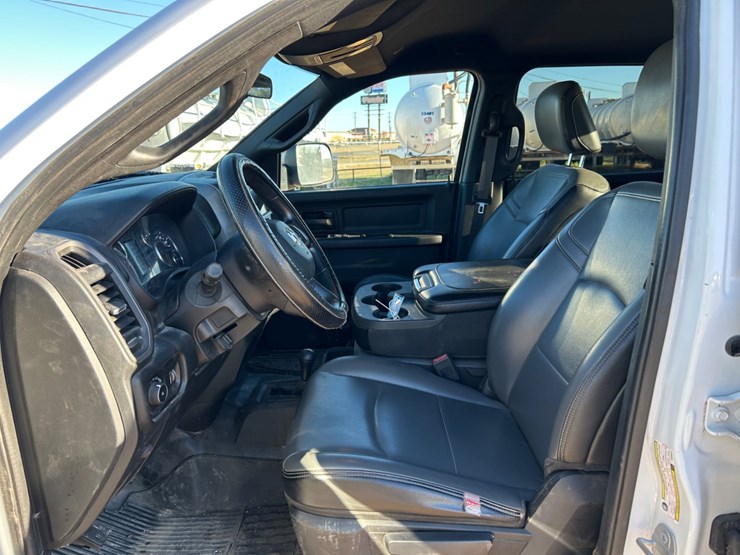 2022-dodge-2500-image-7