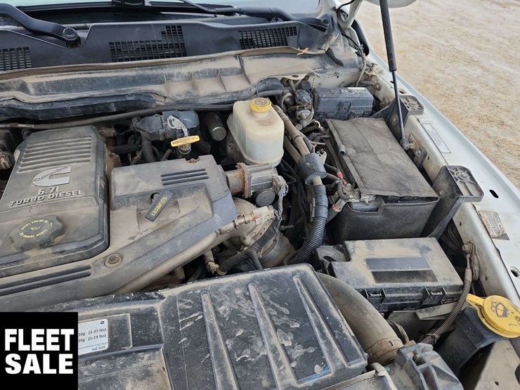 2012-ram-5500-4x4-s/a-service-truck-image-32