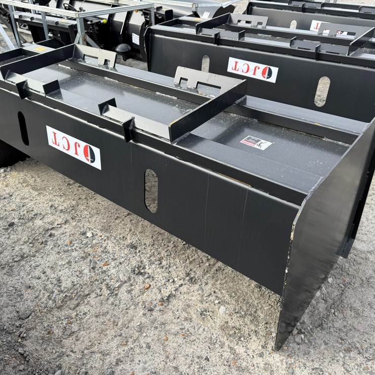 #2093 • Unused JCT 7' Skid Steer Pusher BoxINV# 36007