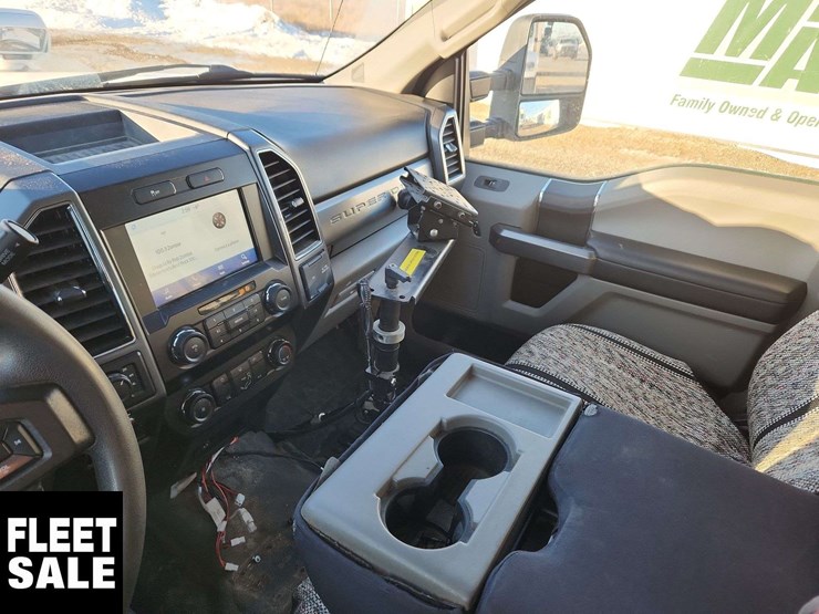 2021-ford-f350-image-21