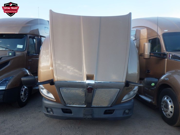 2022-kenworth-t680-image-24