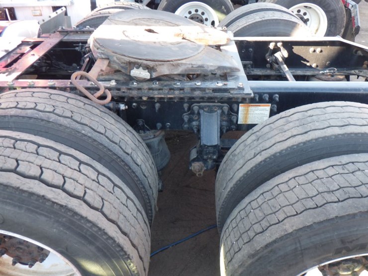 2020-mack-an64t-image-12