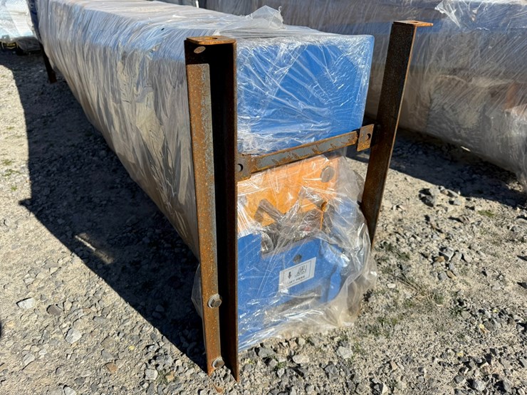 #33676-•-unused-10,000lb-two-post-lift-image-9