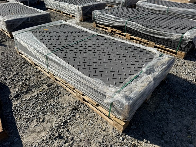 #33663-•-lot-of-ground-protection-mats-image-1