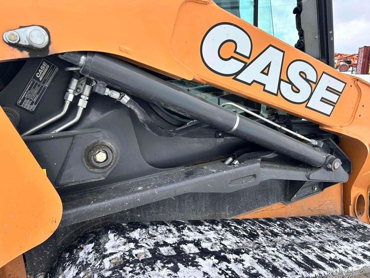 2021-case-tv450b-image-13