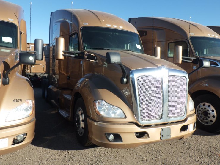 2022-kenworth-t680-image-3