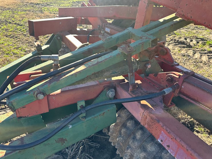 #35264-•-brillion-33'-xl144-cultipacker-image-25