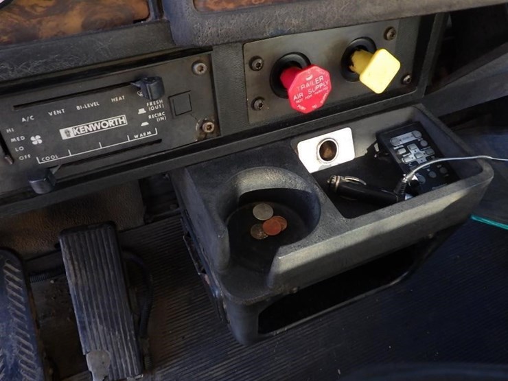 kenworth-14'-t/a-dump-truck-image-29