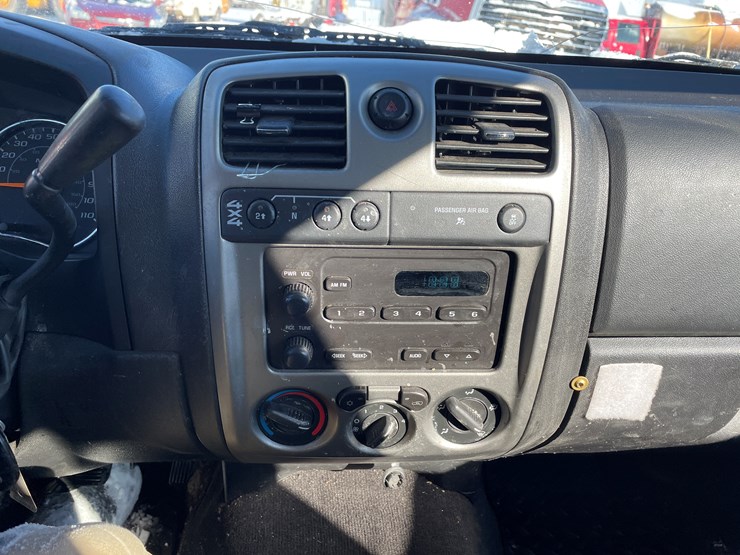 2012-chevrolet-colorado-image-26