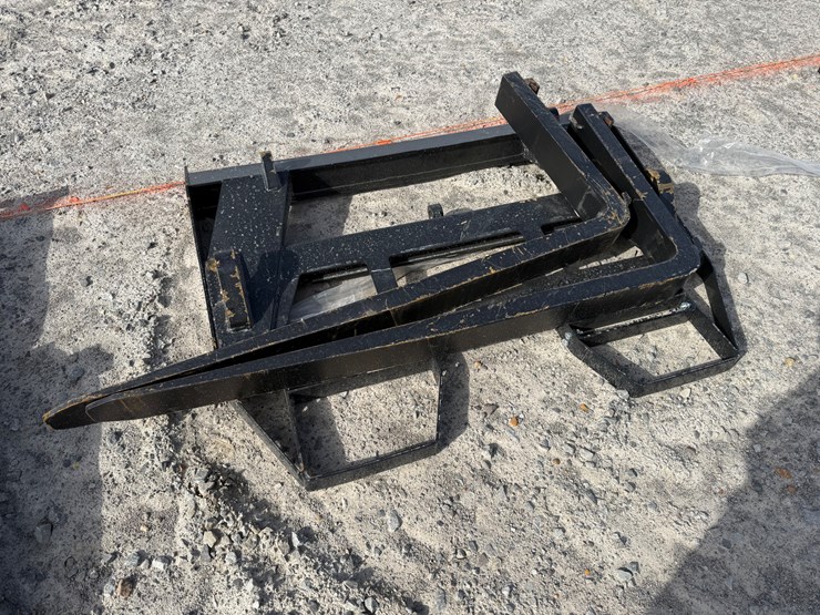 #22781-•-unused-agt-isocpf48-6600-ff-48"-wheel-loader-forks-image-1