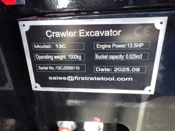 2025-vicsec-13c-hydraulic-excavator-image-25