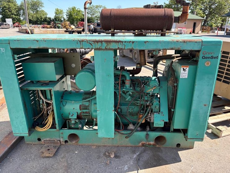 onan-634t-6-cylinder-genset-image-2