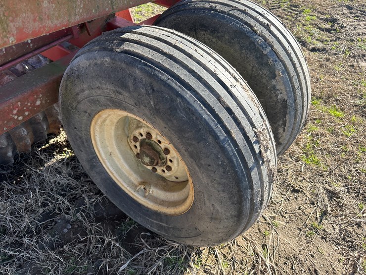 #35264-•-brillion-33'-xl144-cultipacker-image-10