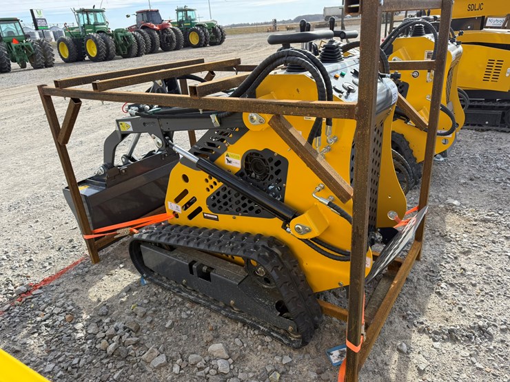 #86-•-unused-sdlanch-sdl60-stand-on-skid-steer-loader-a2510206378-inv#-35039-image-19