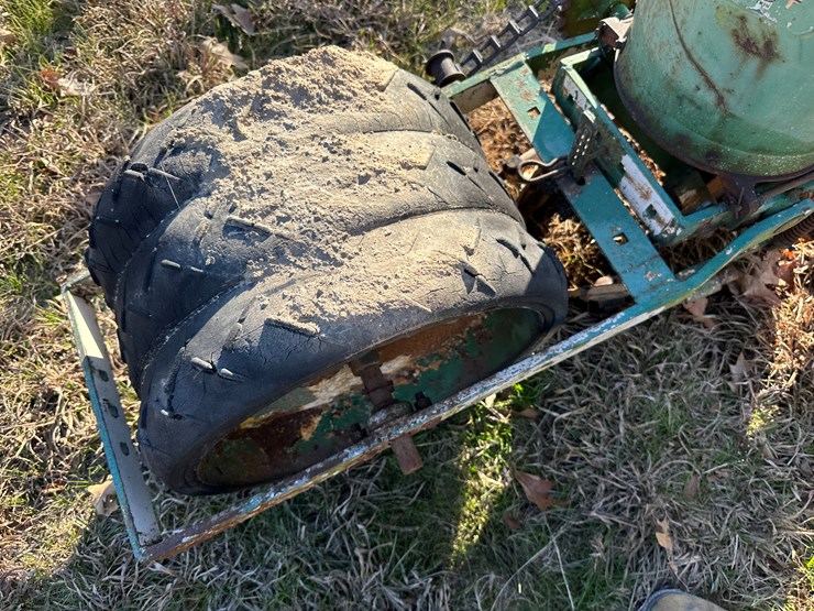 #35854-•-single-row-planter-image-17