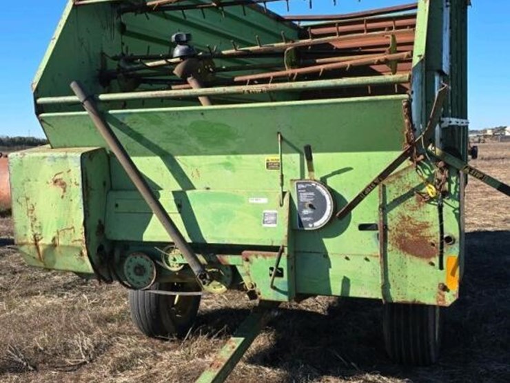 john-deere-714a-image-1