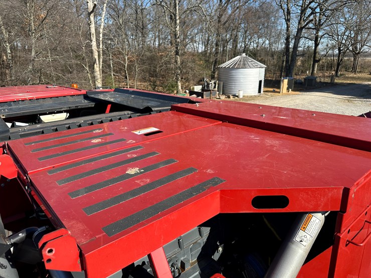 #35797-•-2011-case-7120-combine-image-74