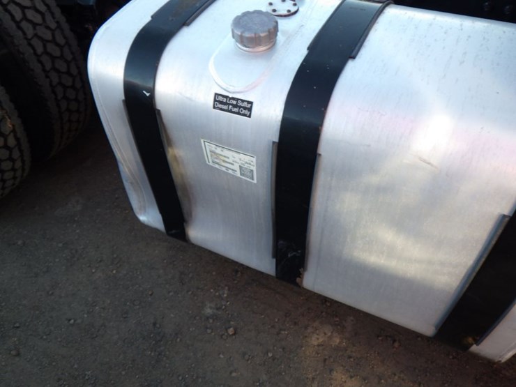 2020-mack-an64t-image-10