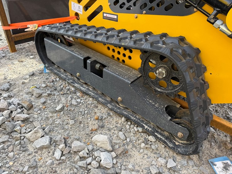 #86-•-unused-sdlanch-sdl60-stand-on-skid-steer-loader-a2510206378-inv#-35039-image-28