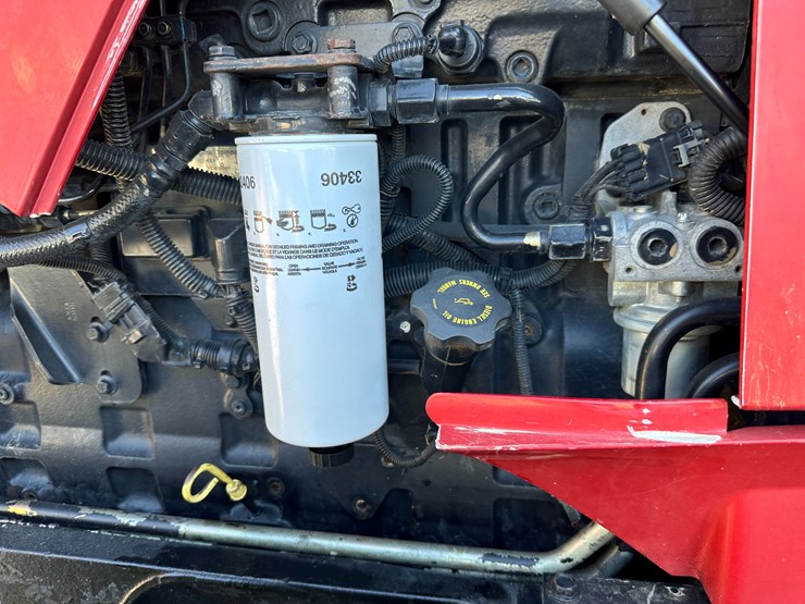 #35799-•-2004-case-mx285-tractor-image-49