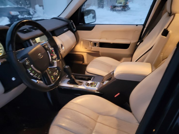 2010-land-rover-range-rover-image-9