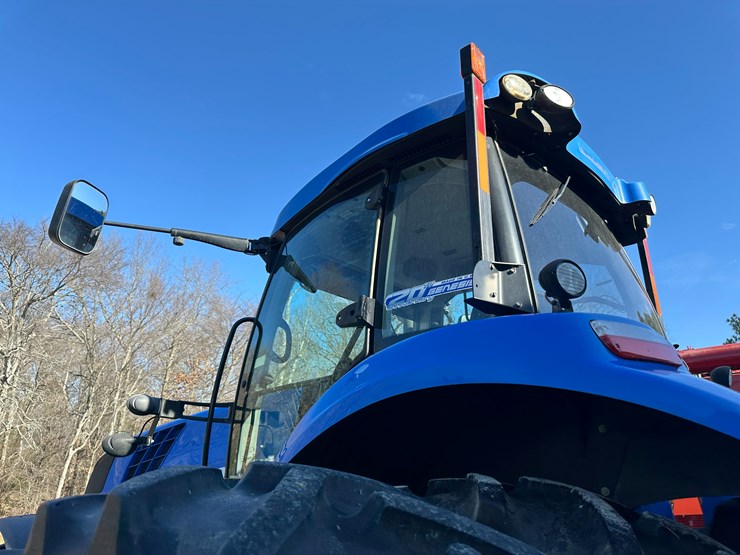 2014-new-holland-t8.330-image-29