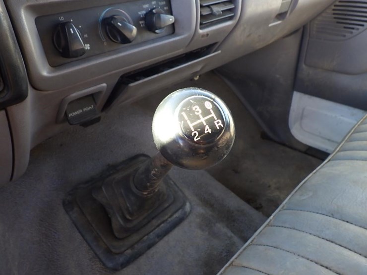 1995-ford-f150-image-21