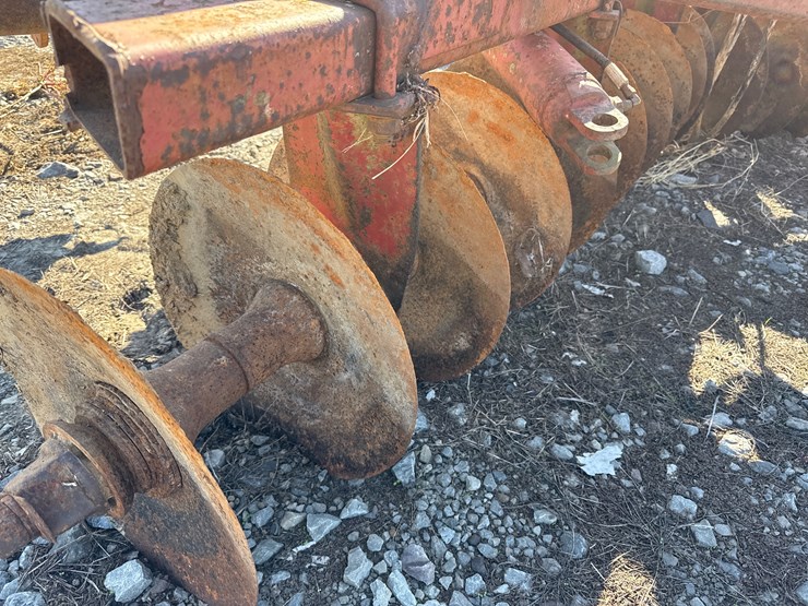 #377-•-inop-~12”-9”-disk-inv#32956-image-13