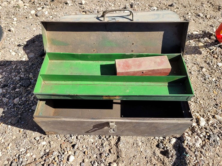 (2)-metal-toolboxes-image-3