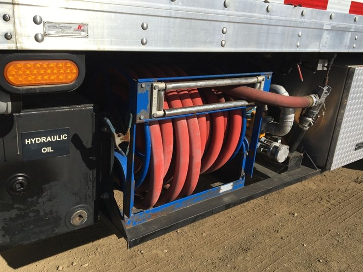 2012-peterbilt-382-image-13