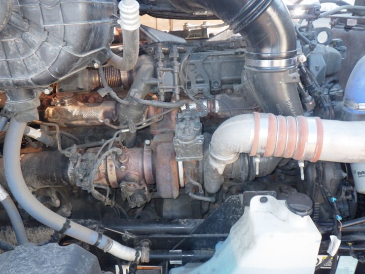 2024-kenworth-t680-image-27