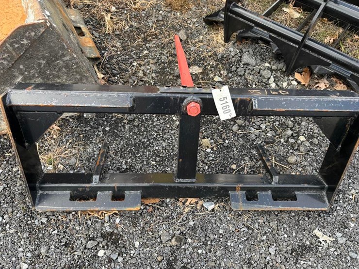 kivel-single-prong-bale-spear-image-1