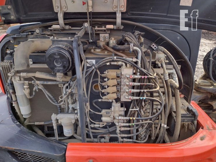 2017-kubota-kx040-4-image-44