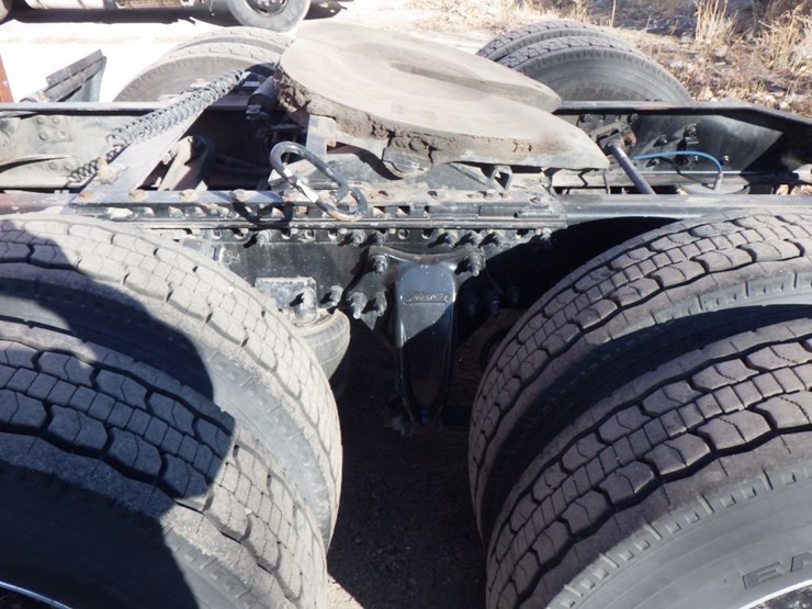 2017-freightliner-cascadia-125-evolution-image-16