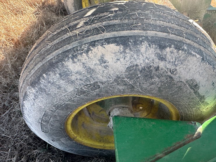 john-deere-455-image-19