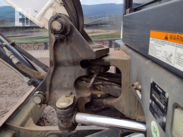 2014-bobcat-e35-image-26