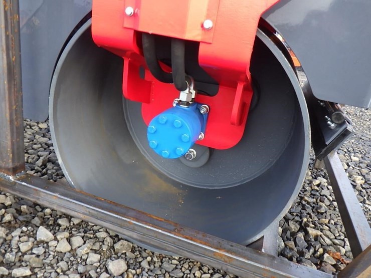 2025-sdlool-1000-vibratory-smooth-drum-roller-image-6