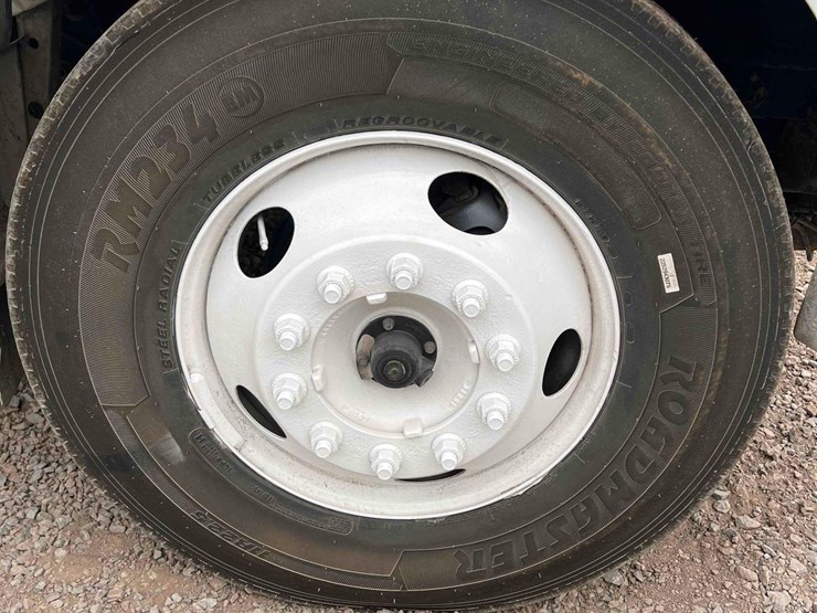 2008-ford-f650-xl-image-5