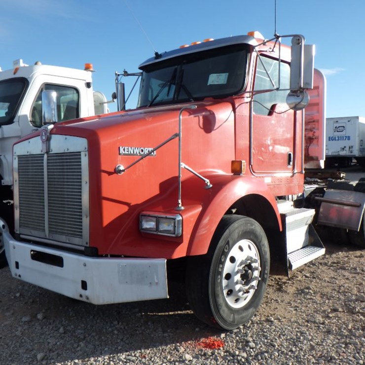 2010 KENWORTH T800