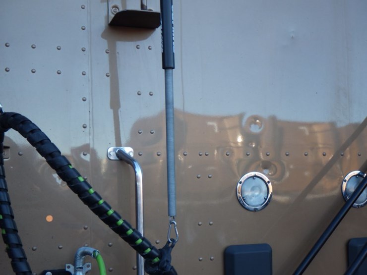 2022-kenworth-t680-image-17