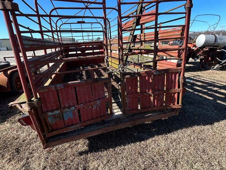 #37670-•-16'-livestock-trailer-image-3